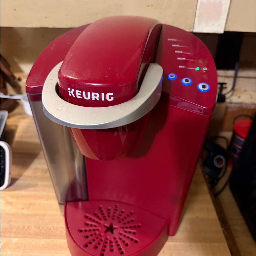 Keurig Bold Red Single-Serve Brewer